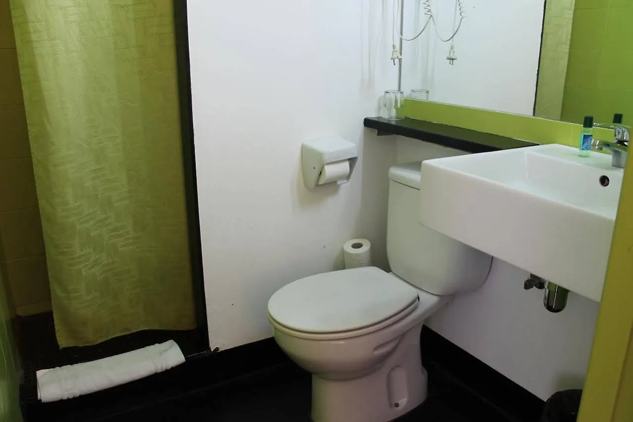 Otel Hostal Gat Xino Barselona
